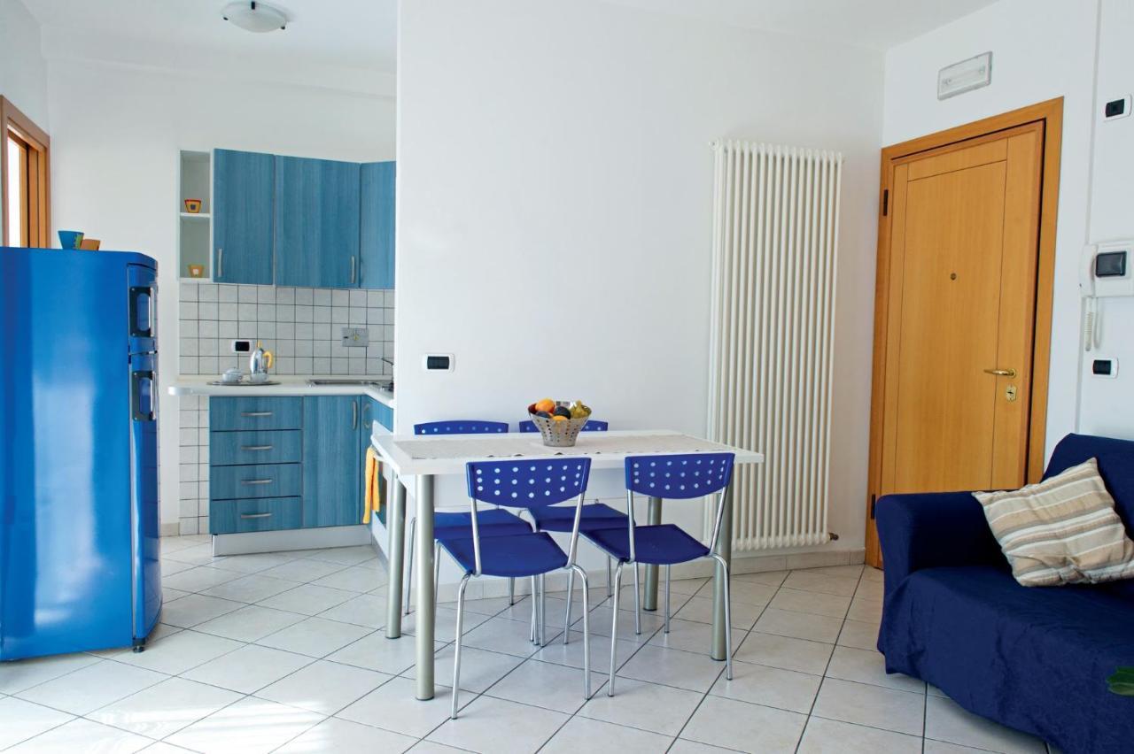 Apartament Residenza Raggio Riccione Zewnętrze zdjęcie